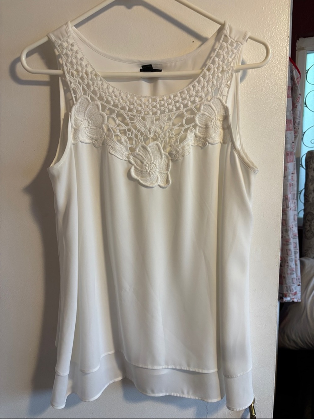 Worthington White Sleeveless Shell with Crochet Floral Yoke